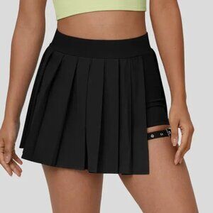 Halara Buckle Thigh Skirt ( Even Taylor Swift Loved it )